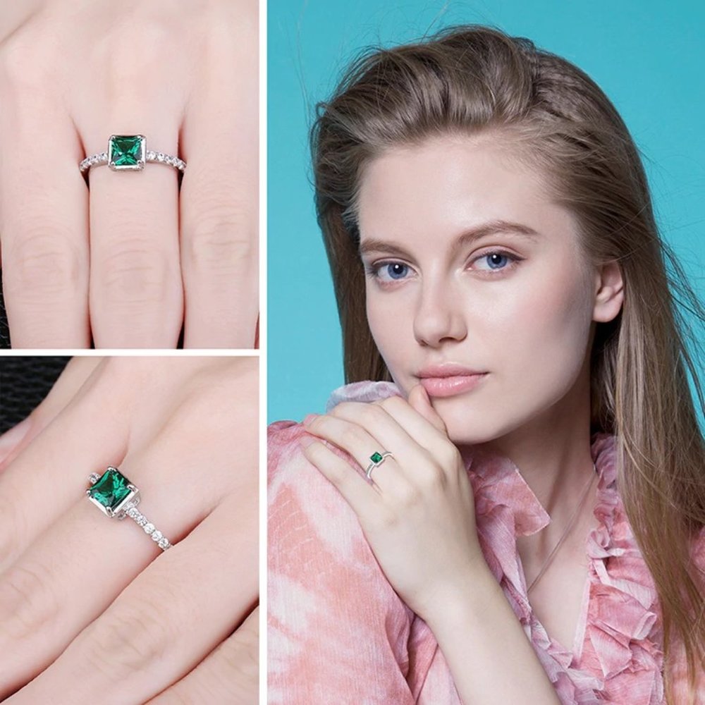 Nano Russian Emerald Ring - 925 Sterling Silver - Picture 4 of 6